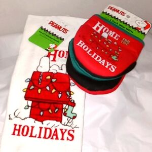 Christmas Peanuts Oven mitts & Towel Set